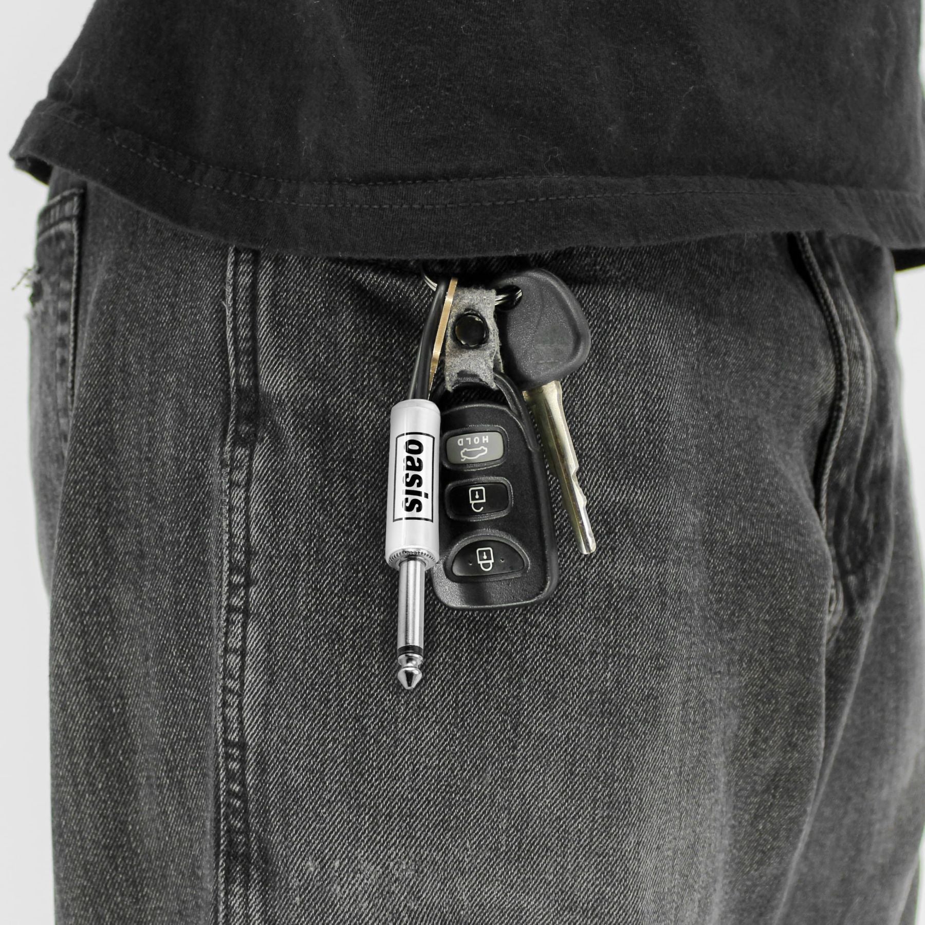 Pluginz Guitar Plug Keychains (Oasis 2 pack) — Slide 4 of 4