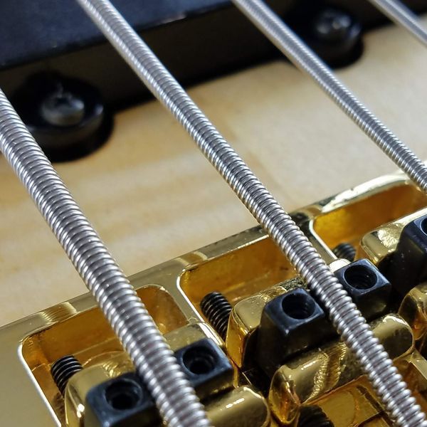 GHS Strings GHS Short Scale Balanced Nickels 4 Bass Strings Medium Gauge, 44-106, (32.75" Winding) (4700)